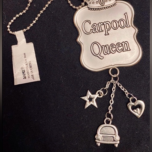 Brand New ‘TAXI MOM’ Ceramic Coffee Cup & ‘CARPOOL QUEEN’ Mirror Charm Bundle - Picture 2 of 5